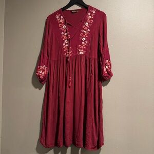 Dressberry Elegant Embroidered Dark Red Burgundy Dress 100% Viscose Dress Size M
